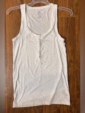 Arie Women’s White Ribbed Tank Top with Button Front